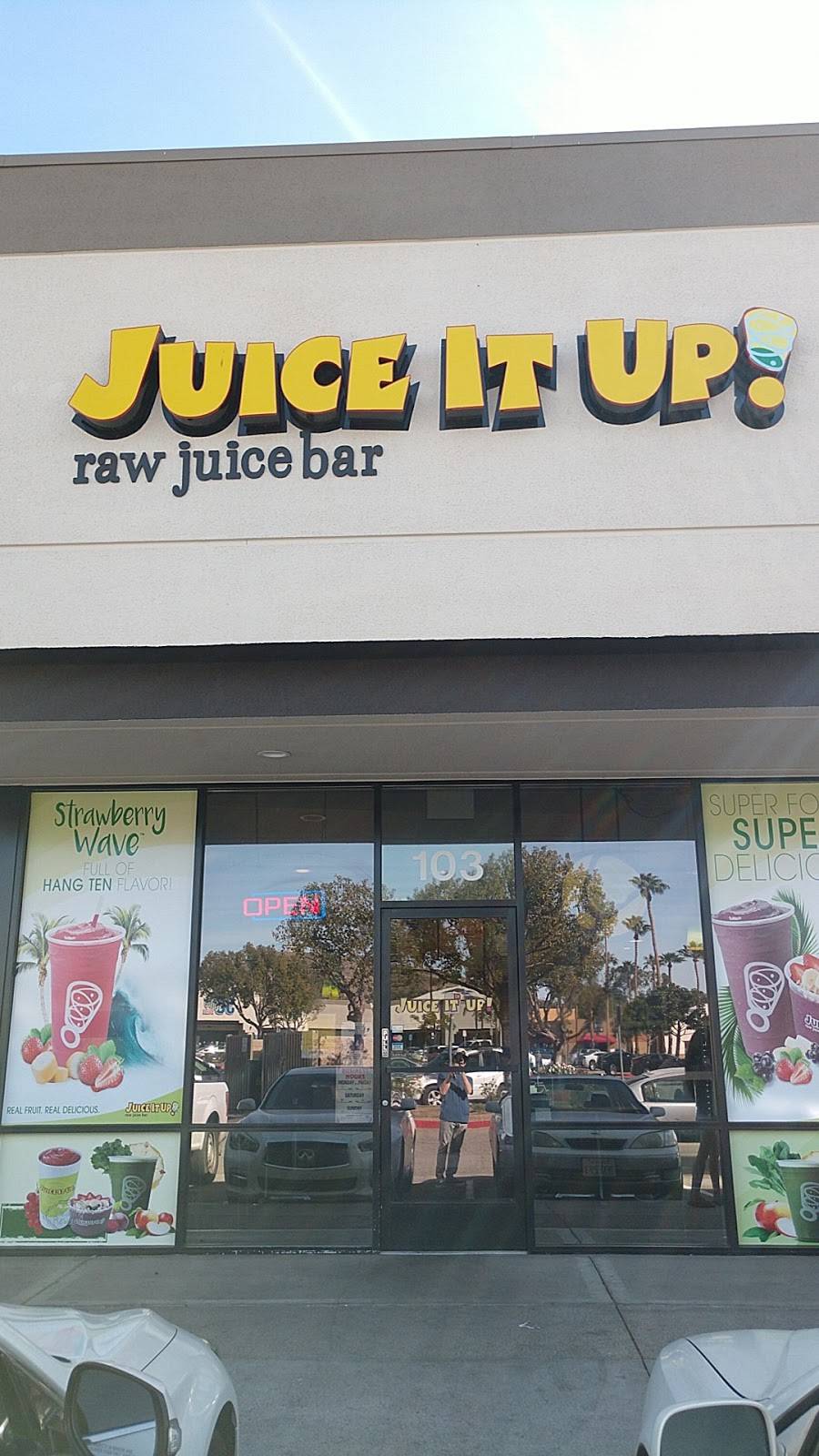 Juice It Up! | restaurant | 350 McKinley St #103, Corona, CA 92879, USA | 9517341341 OR +1 951-734-1341