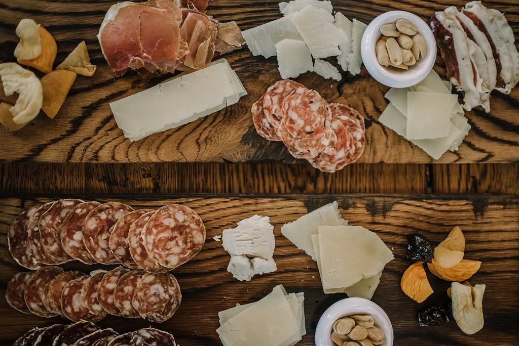 The Valley Cork | restaurant | 55 E Main St, Luray, VA 22835, USA | 5407431207 OR +1 540-743-1207