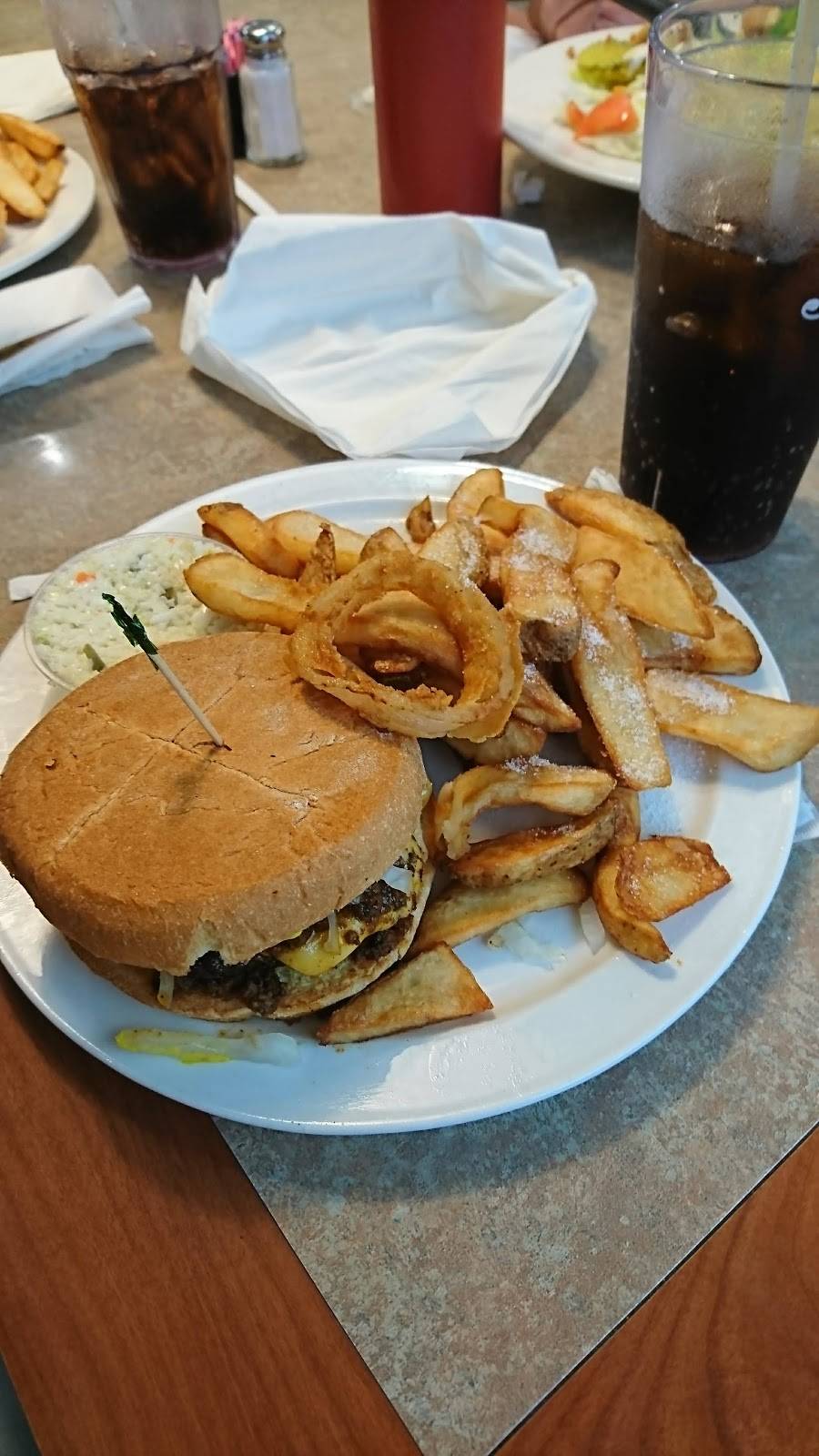 Clock Fine Foods | restaurant | 7613 Augusta Rd, Piedmont, SC 29673, USA | 8644228474 OR +1 864-422-8474