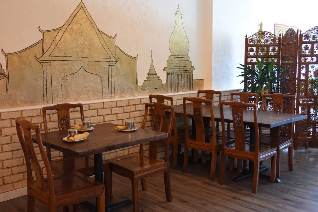 Little Siam | restaurant | 208 W Wisconsin Ave, Neenah, WI 54956, USA | 9202156537 OR +1 920-215-6537