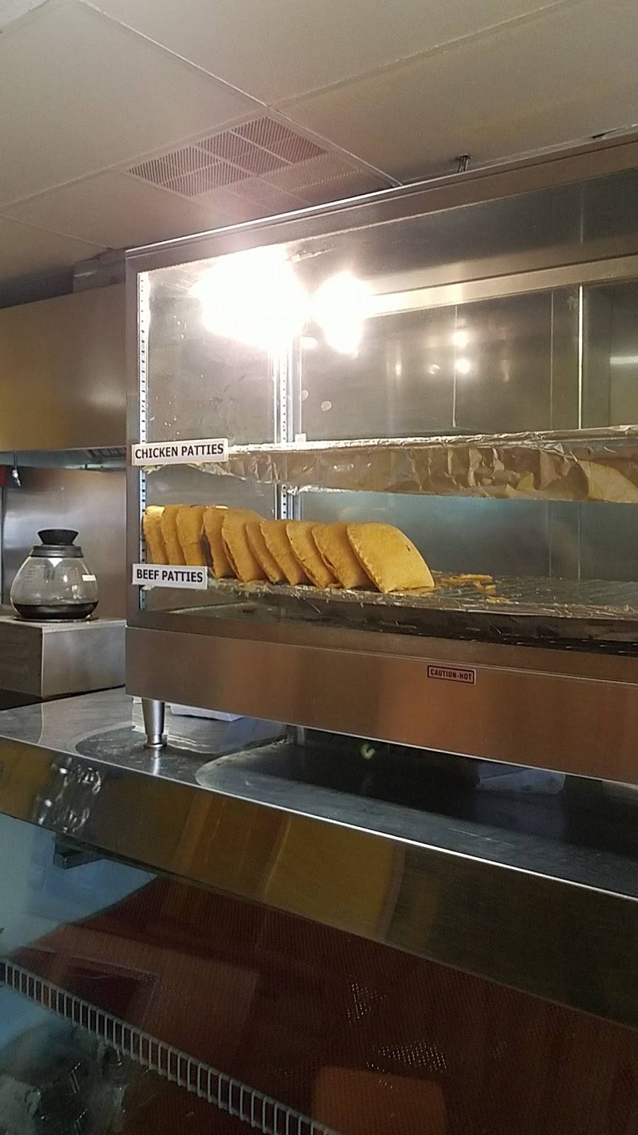 Berties West Indian & American Restaurant | restaurant | 928 N Main St, Waterbury, CT 06704, USA | 2037574330 OR +1 203-757-4330