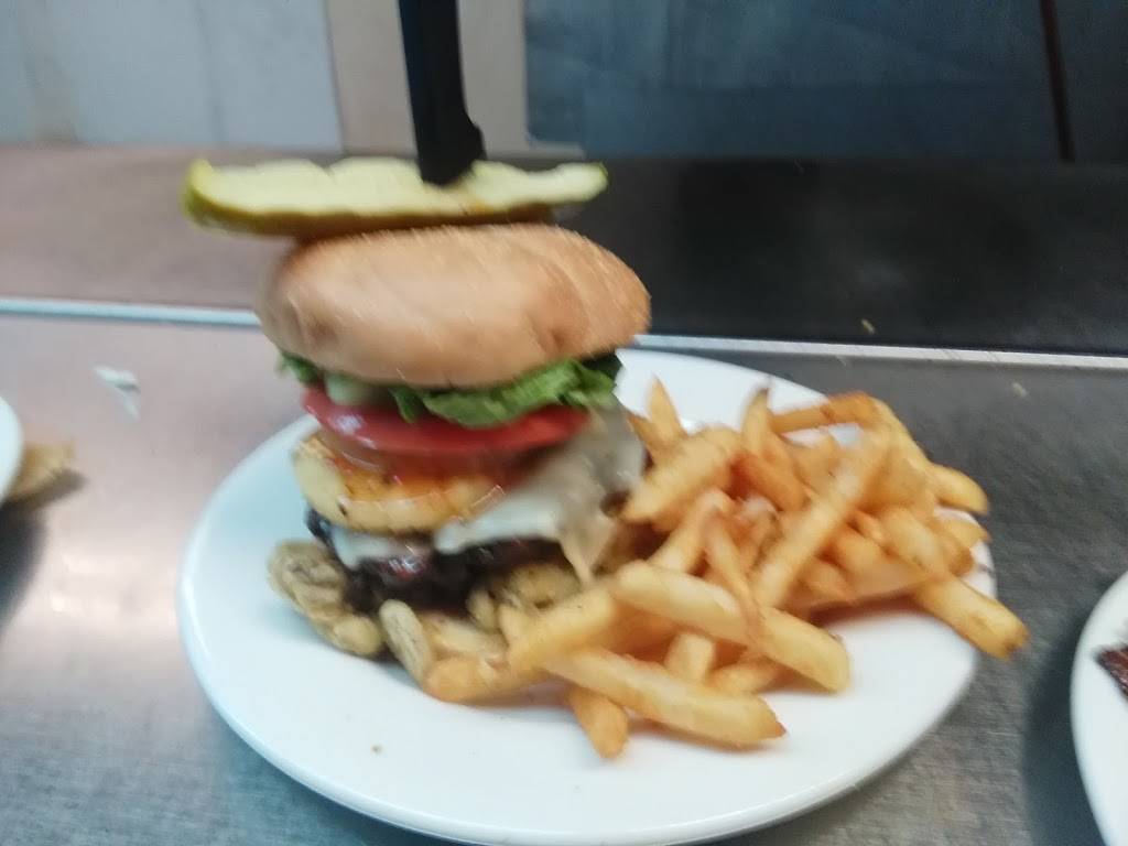 Ros Grille | restaurant | 300 Hobbs St E, Athens, AL 35611, USA | 2562302716 OR +1 256-230-2716