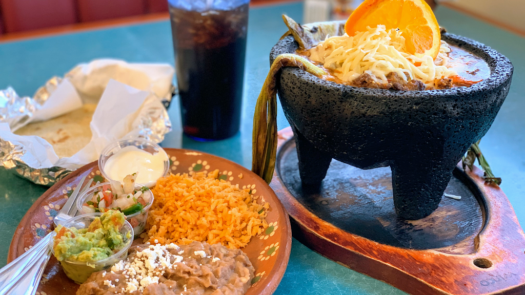 El Tlahualil | restaurant | 1277 V St, Merced, CA 95341, USA | 2092339124 OR +1 209-233-9124