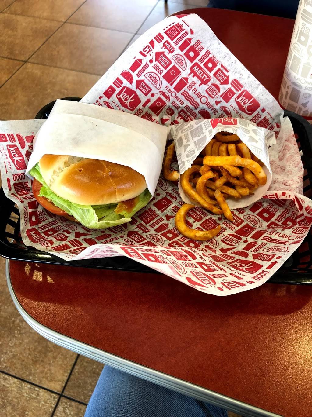Jack in the Box | restaurant | 540 S MacArthur Blvd, Oklahoma City, OK 73128, USA | 4059483174 OR +1 405-948-3174