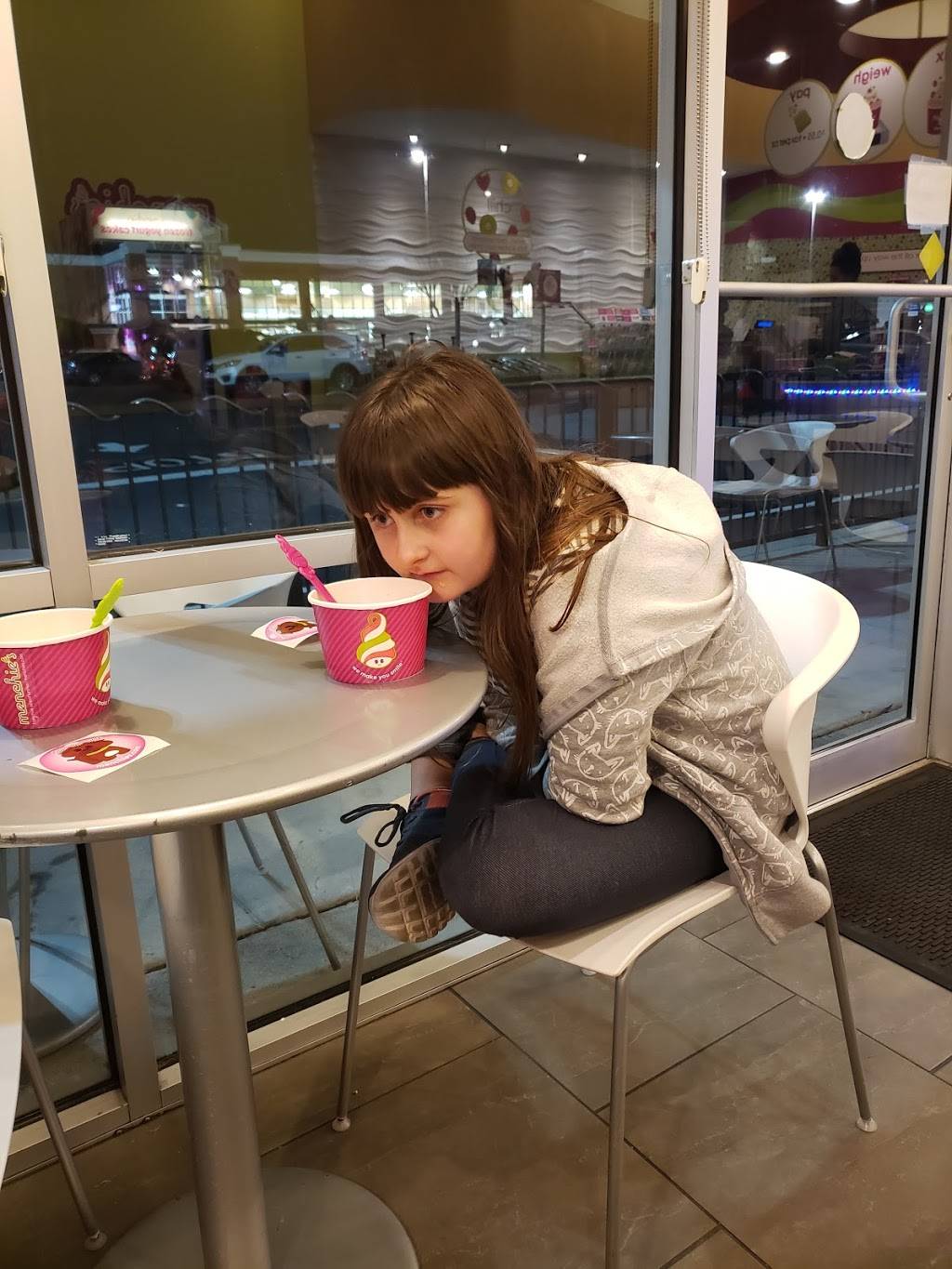 Menchies Frozen Yogurt | bakery | 2265 Towne Lake Pkwy Ste 108B, Woodstock, GA 30189, USA | 7709244004 OR +1 770-924-4004