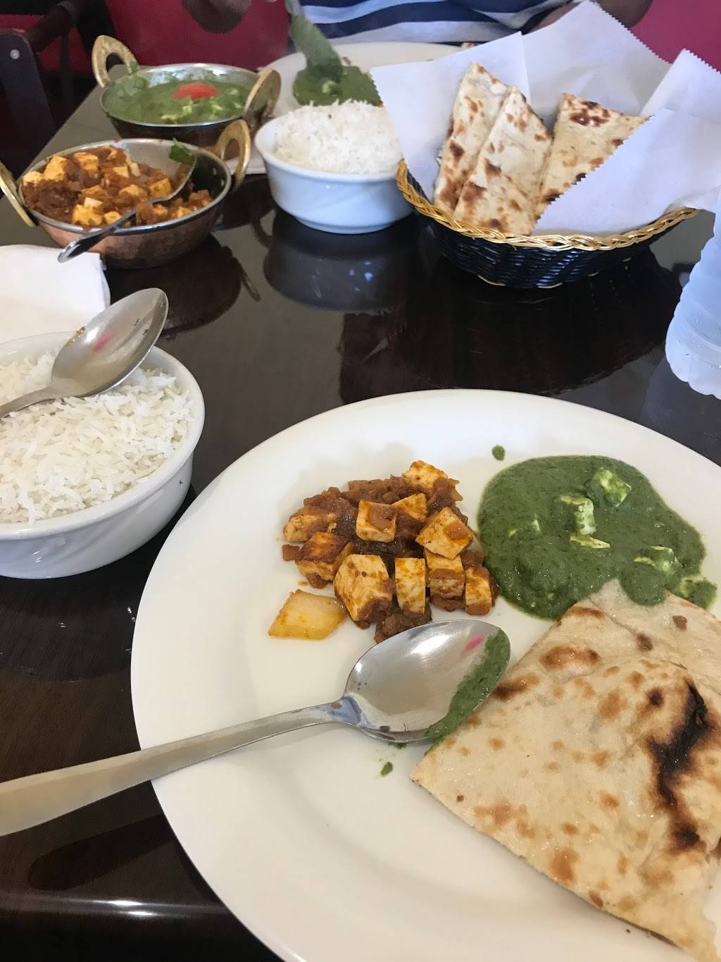 Bawarchi Indian Restaurant | restaurant | 2909 Concord Pike, Wilmington, DE 19803, USA | 3024783765 OR +1 302-478-3765