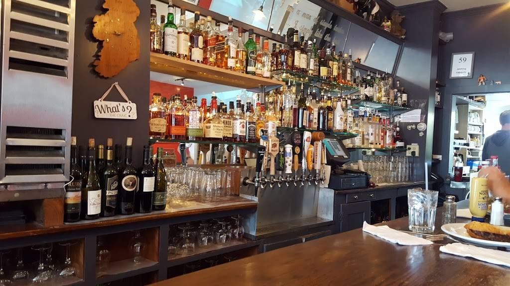 The Squealing Pig | restaurant | 335 Commercial St, Provincetown, MA 02657, USA | 5084875804 OR +1 508-487-5804