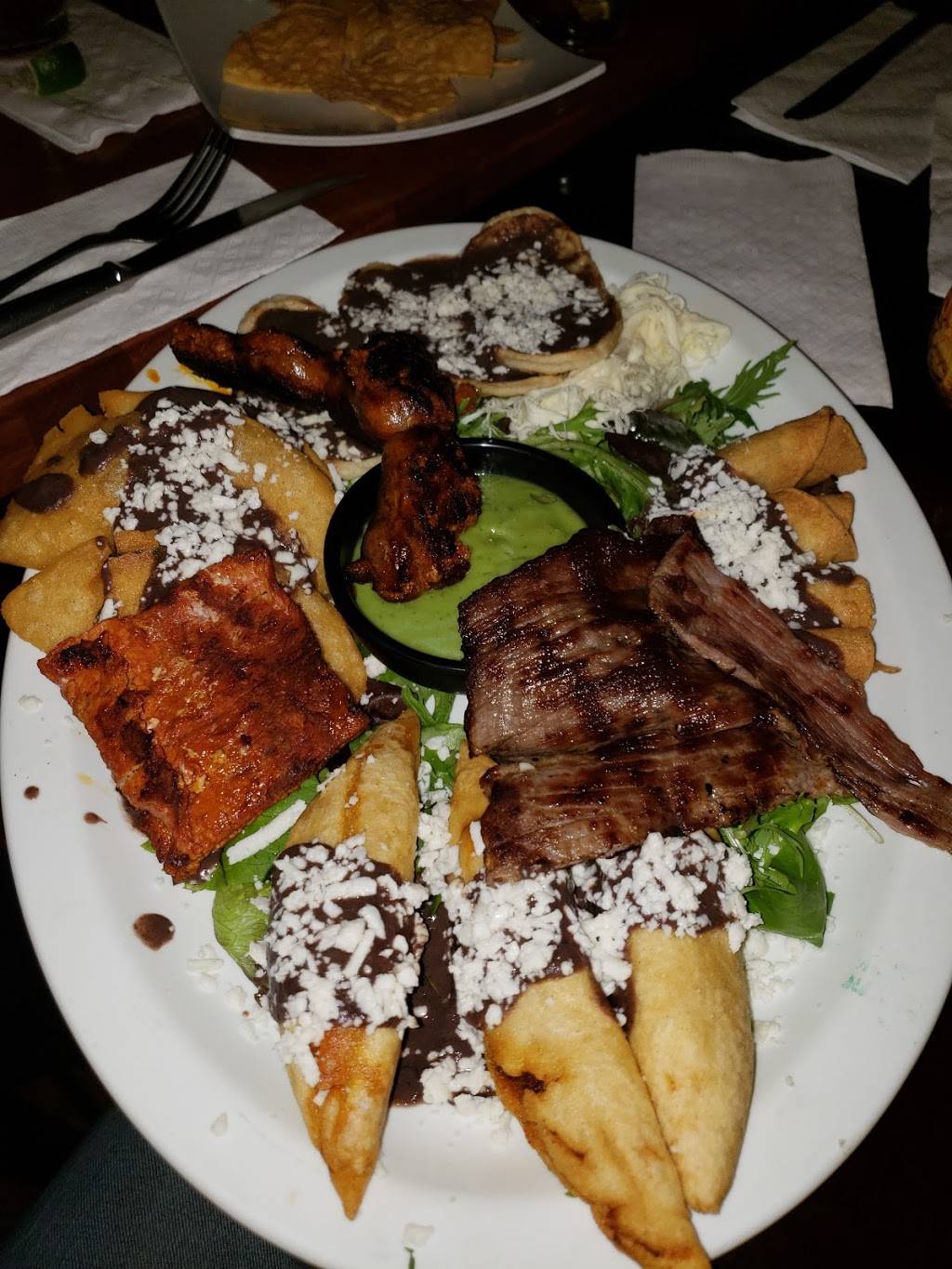 Casa Oaxaca | restaurant | 9609 Venice Blvd, Culver City, CA 90232, USA | 3108383000 OR +1 310-838-3000