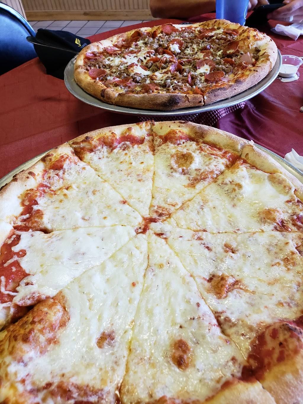 Padrinos | Pizza Restaurant | restaurant | 167 N Beaver Ln, Beaver, WV 25813, USA | 3042557755 OR +1 304-255-7755
