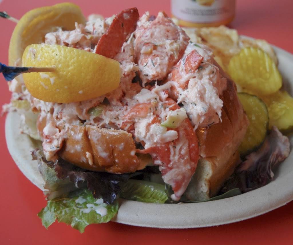 Siros Restaurant - Bar | restaurant | 168 Lincoln Ave, Saratoga Springs, NY 12866, USA | 5185844030 OR +1 518-584-4030