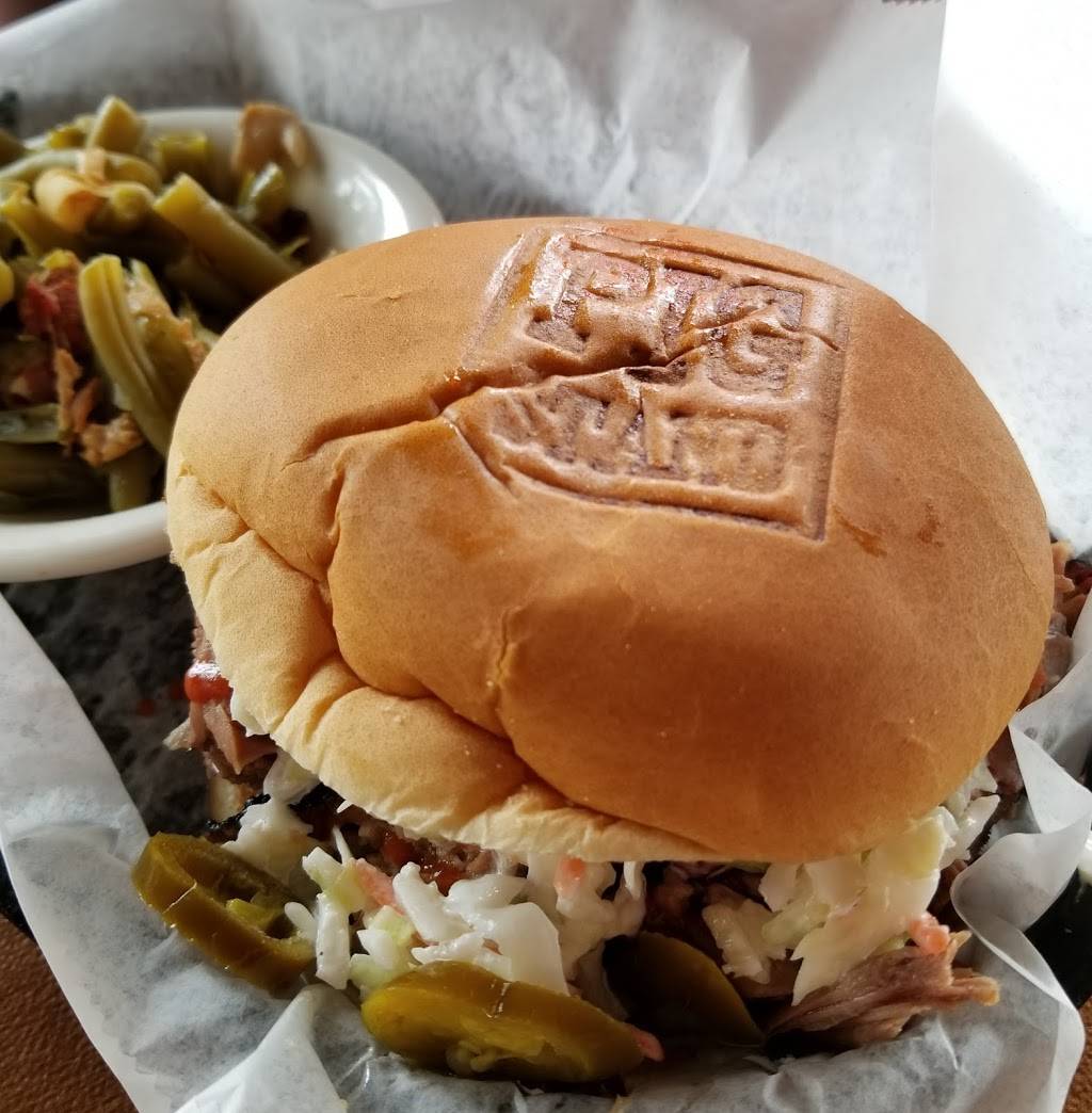 Colts Pig Stand | restaurant | 1633 North, US-1, Ormond Beach, FL 32174, USA | 3868980360 OR +1 386-898-0360