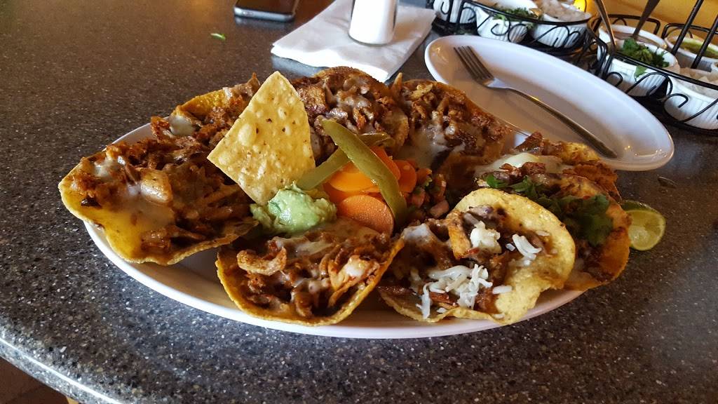 El Tiz Tizoncito Forest | restaurant | 3318 Forest Ln #100, Dallas, TX 75234, USA | 9722478797 OR +1 972-247-8797