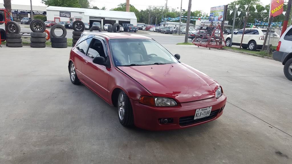 Taquizas el Regio | restaurant | 3425 SW Military Dr, San Antonio, TX 78211, USA | 2109702318 OR +1 210-970-2318