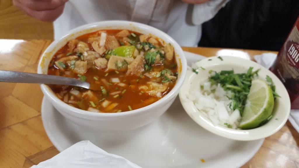 Taqueria Hacienda Tapatia | restaurant | 6402 N Interstate 35, San Antonio, TX 78218, USA | 2105993600 OR +1 210-599-3600