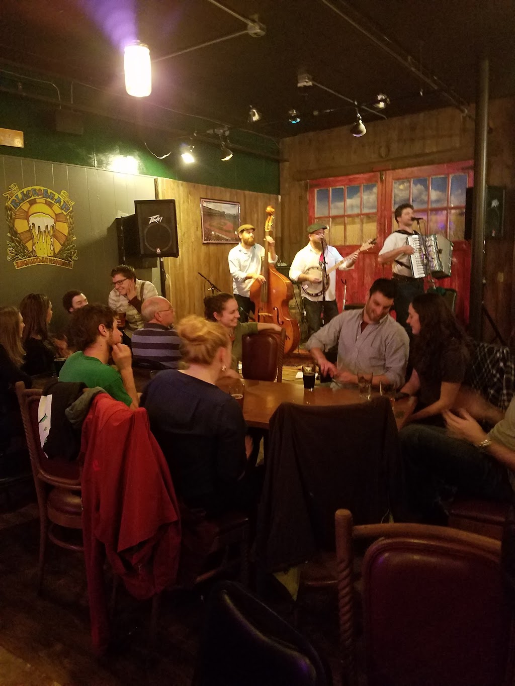 Black Bear Microbrewery | restaurant | 19 Mill St, Orono, ME 04473, USA | 2078899123 OR +1 207-889-9123