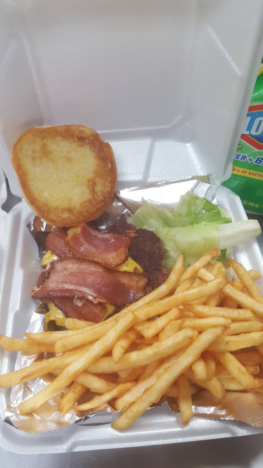 Loess Moose Bar And Grill | restaurant | 209 E Erie St, Missouri Valley, IA 51555, USA | 7126006441 OR +1 712-600-6441