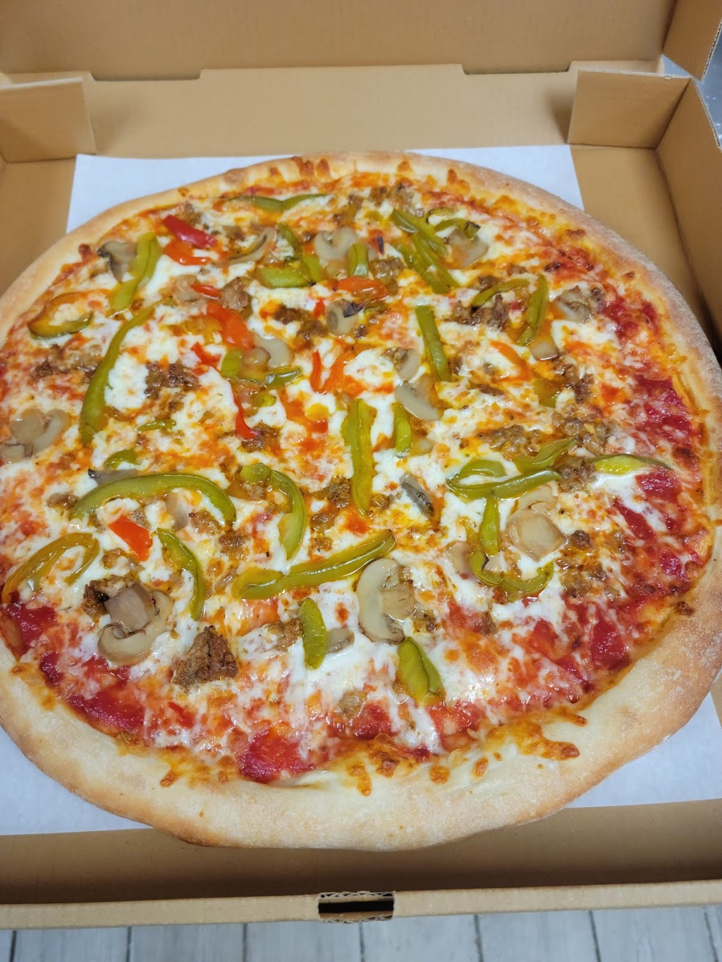 GIOVANNIS | meal takeaway | 1354 E State St, Sharon, PA 16146, USA | 7243086817 OR +1 724-308-6817