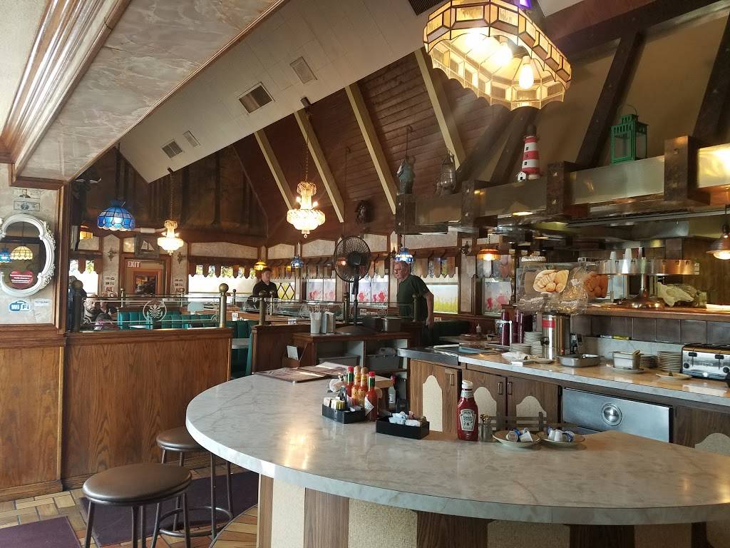 Mr Ts Family Restaurant | restaurant | 4307 Main St, Riverside, CA 92501, USA | 9517818707 OR +1 951-781-8707