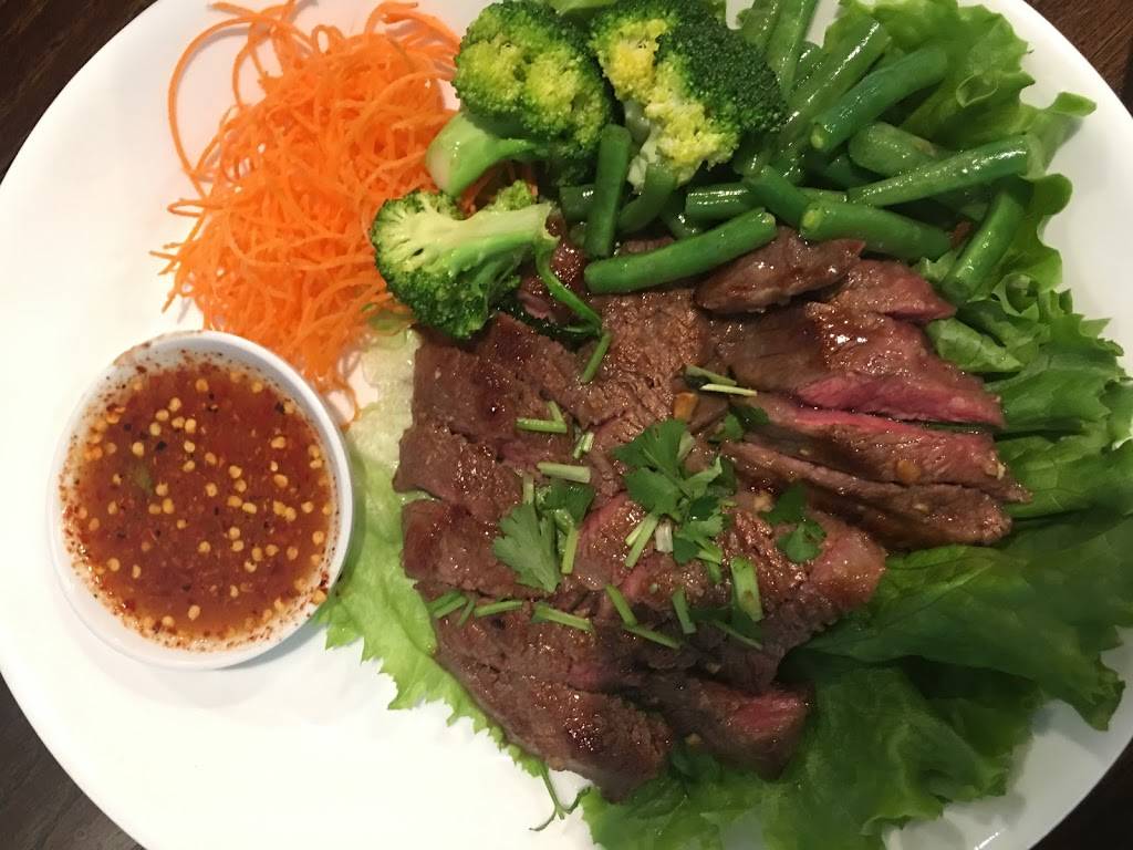 Thai Treasure Restaurant | restaurant | 330 Maple Ave W, Vienna, VA 22180, USA | 7032723683 OR +1 703-272-3683