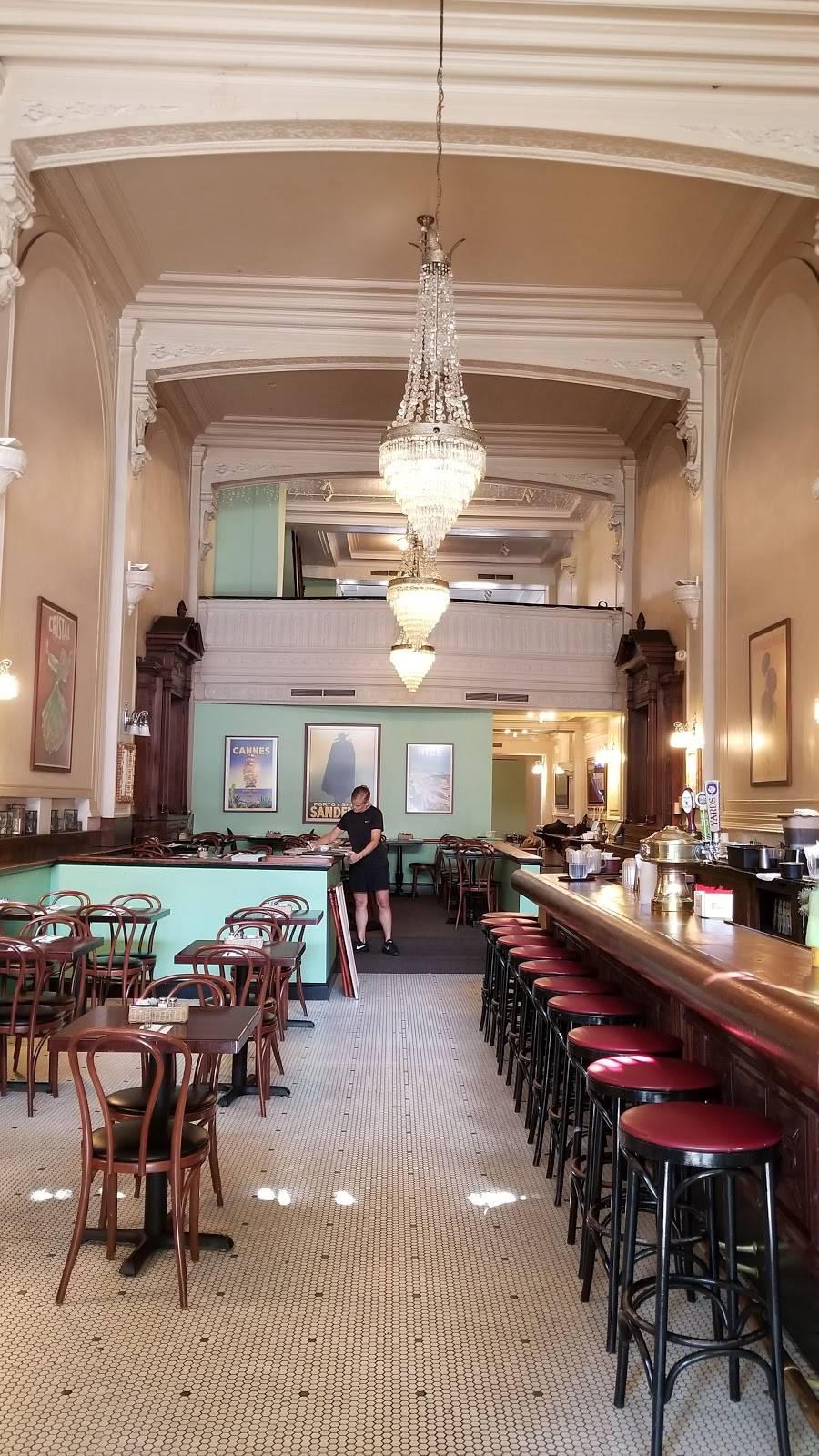 Cavanaughs Restaurant | restaurant | 703 N Market St, Wilmington, DE 19801, USA | 3026564067 OR +1 302-656-4067