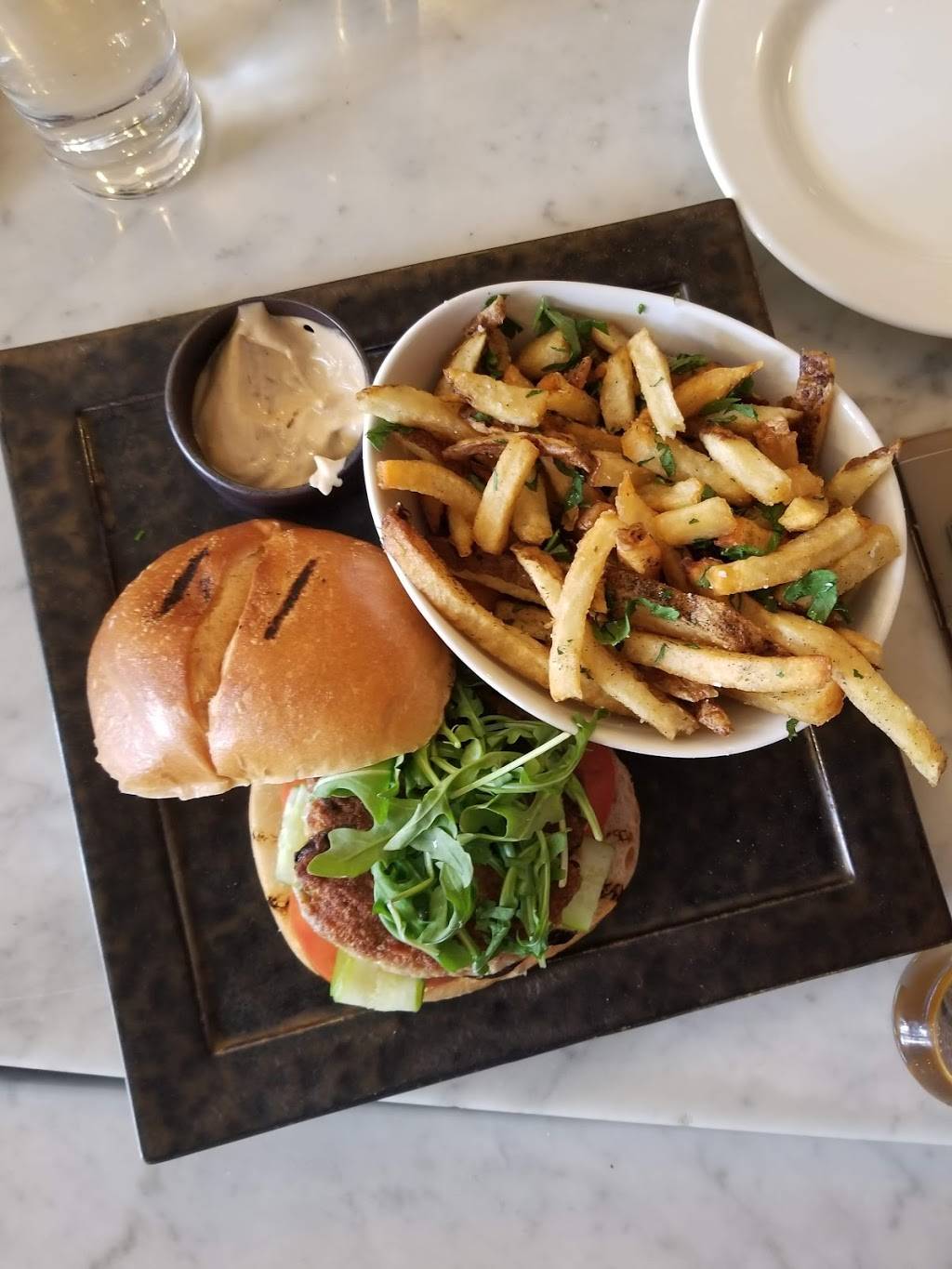 Basil Pizza & Wine Bar | restaurant | 270 Kingston Ave, Brooklyn, NY 11213, USA | 7182858777 OR +1 718-285-8777