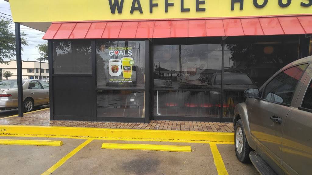 Waffle House | meal takeaway | 959 Nasa, Rd 1, Webster, TX 77598, USA | 2813326722 OR +1 281-332-6722