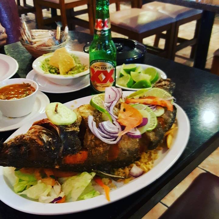 Mariscos Los Arcos | restaurant | 14038 Victory Blvd, Van Nuys, CA 91401, USA | 8189020892 OR +1 818-902-0892