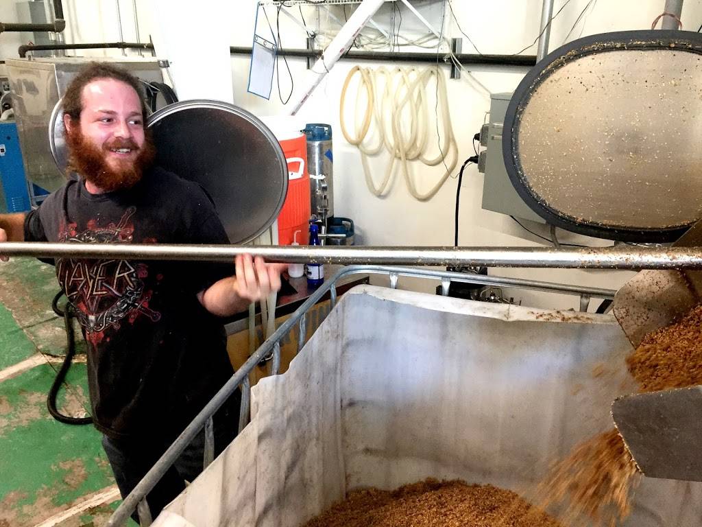 Darwin Brewing and Taproom | restaurant | 803 17th Ave W, Bradenton, FL 34205, USA | 9417471970 OR +1 941-747-1970