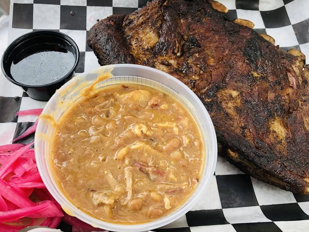 Schmidt’s Barbecue | restaurant | 14 Loudoun St SE, Leesburg, VA 20175, USA | 7037790312 OR +1 703-779-0312