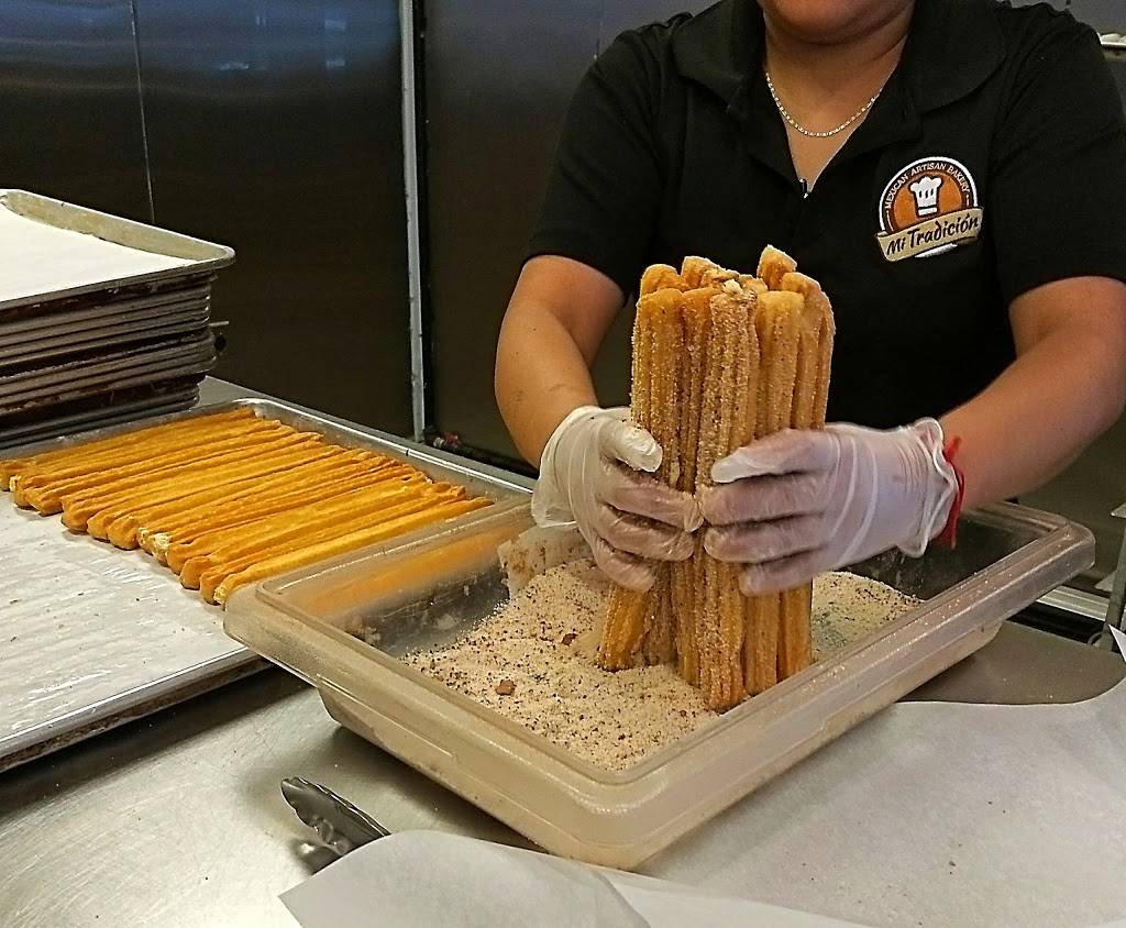 Mi Tradición Panaderia | restaurant | 801 E William Cannon Dr Suite 125, Austin, TX 78745, USA | 5124459120 OR +1 512-445-9120