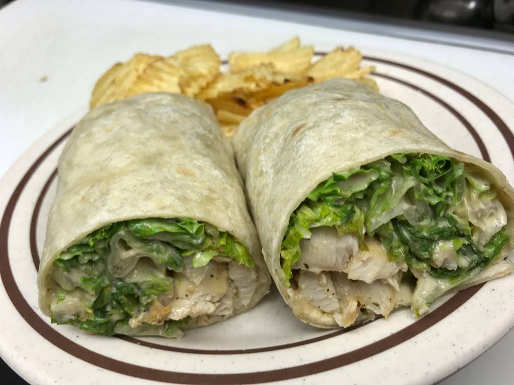 Papas of Armada Family Restaurant | restaurant | 23056 E Main St, Armada, MI 48005, USA | 5867845177 OR +1 586-784-5177