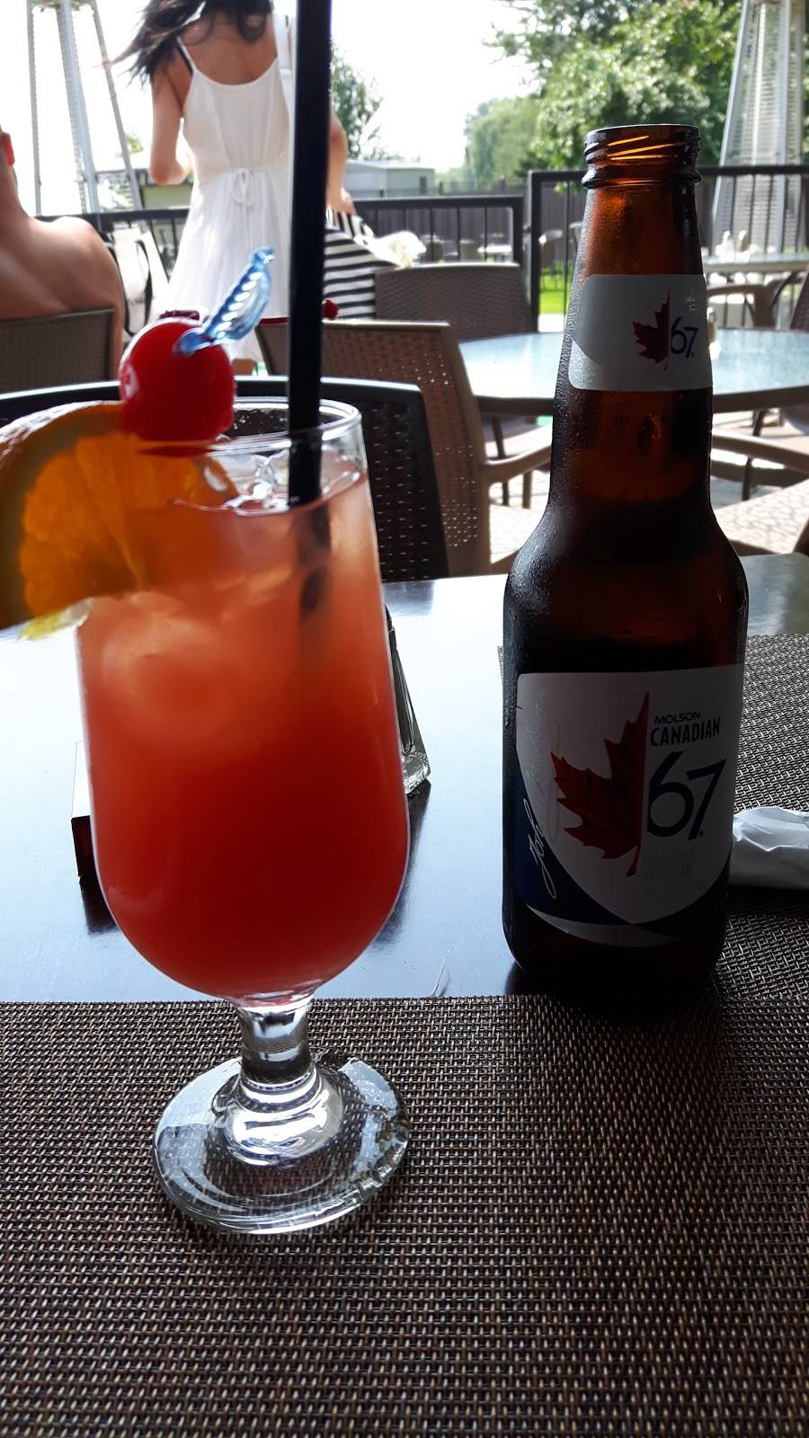 Marina St-Tropez | restaurant | 23 23 39 Av, Saint-Blaise-sur-Richelieu, QC J0J 1W0, Canada | 4502913300 OR +1 450-291-3300