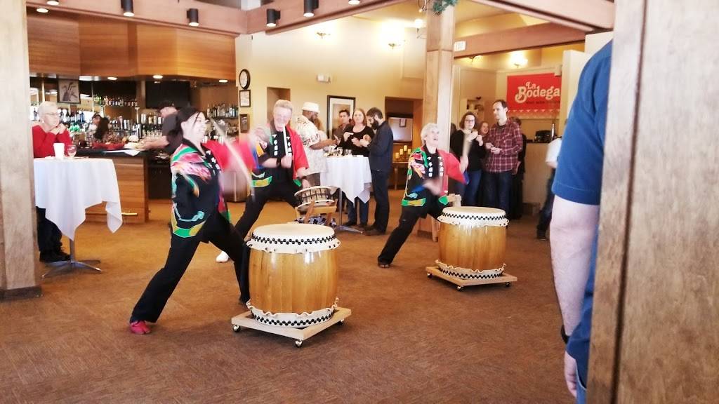 OMalleys On the Green | restaurant | 3651 OMalley Rd, Anchorage, AK 99507, USA | 9075223363 OR +1 907-522-3363