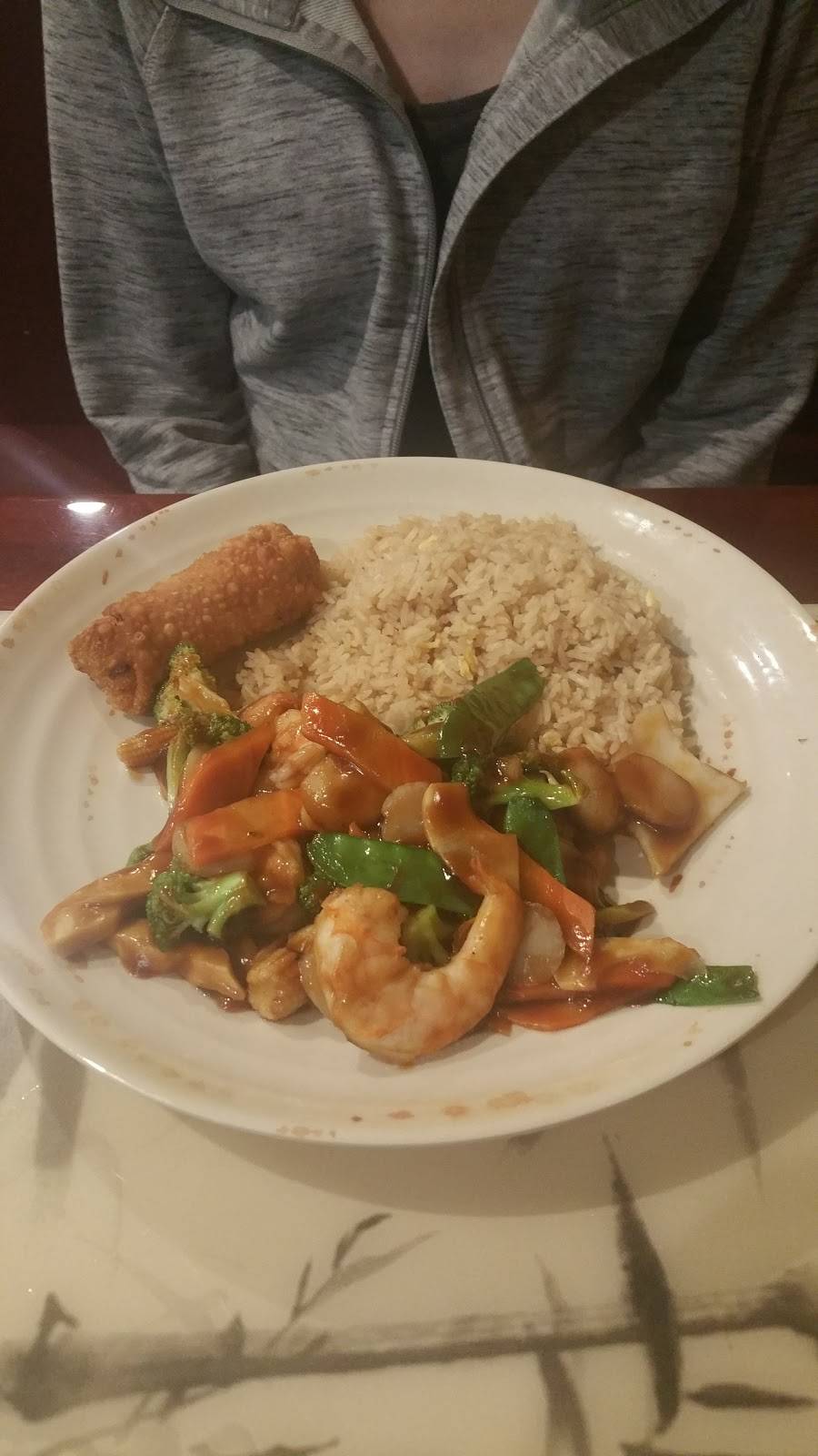 L & L Asian Restaurant | restaurant | 2729 Moody Pkwy, Moody, AL 35004, USA | 2053520588 OR +1 205-352-0588