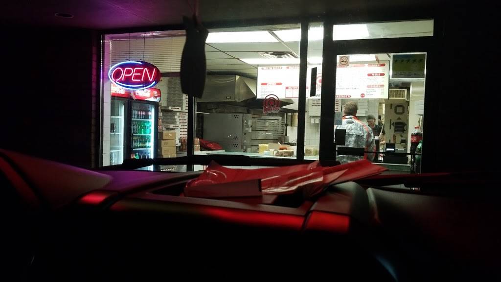 Bulls Eye Pizza | restaurant | 979 Front Rd, Windsor, ON N9J 2A5, Canada | 5197341221 OR +1 519-734-1221