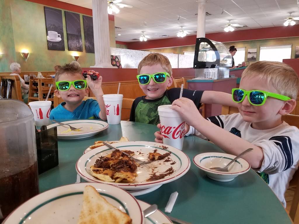 Hong Kong Chinese Restaurant | restaurant | 775 Main St, North Myrtle Beach, SC 29582, USA | 8432497388 OR +1 843-249-7388