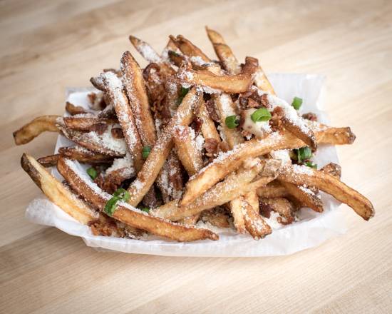 The Burger Joint | restaurant | 2703 Montrose Blvd, Houston, TX 77006, USA | 2819742889 OR +1 281-974-2889