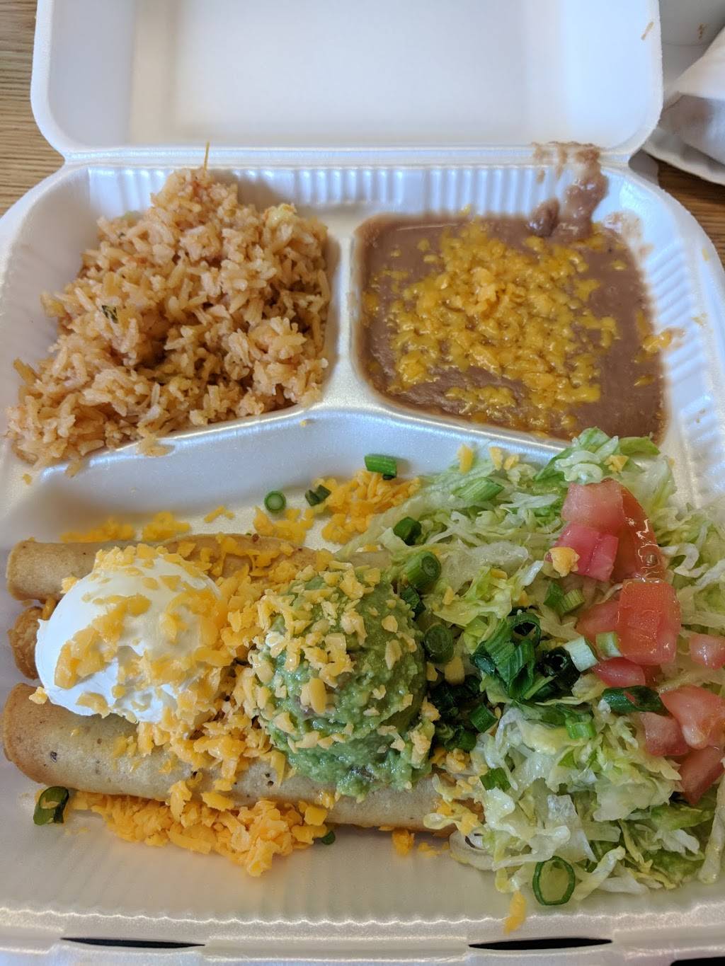 Carolinas | restaurant | 1202 E Mohave St, Phoenix, AZ 85034, USA | 6022521503 OR +1 602-252-1503