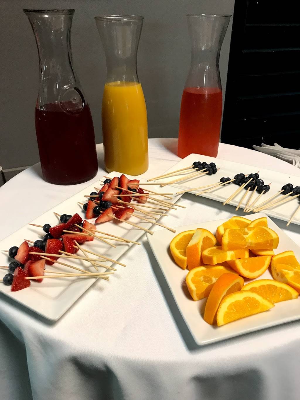 Latitudes Apollo | restaurant | 131 Harbor Village Lane, Apollo Beach, FL 33572, USA | 8136459700 OR +1 813-645-9700