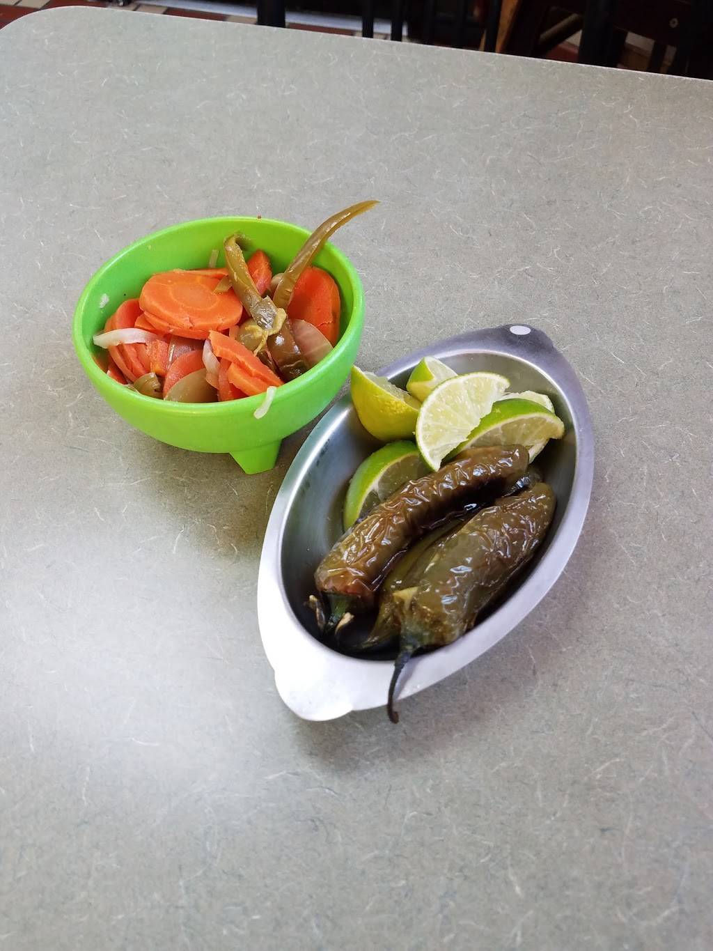 Indio Restaurant | restaurant | 6037 W Cermak Rd, Cicero, IL 60804, USA | 7088635714 OR +1 708-863-5714