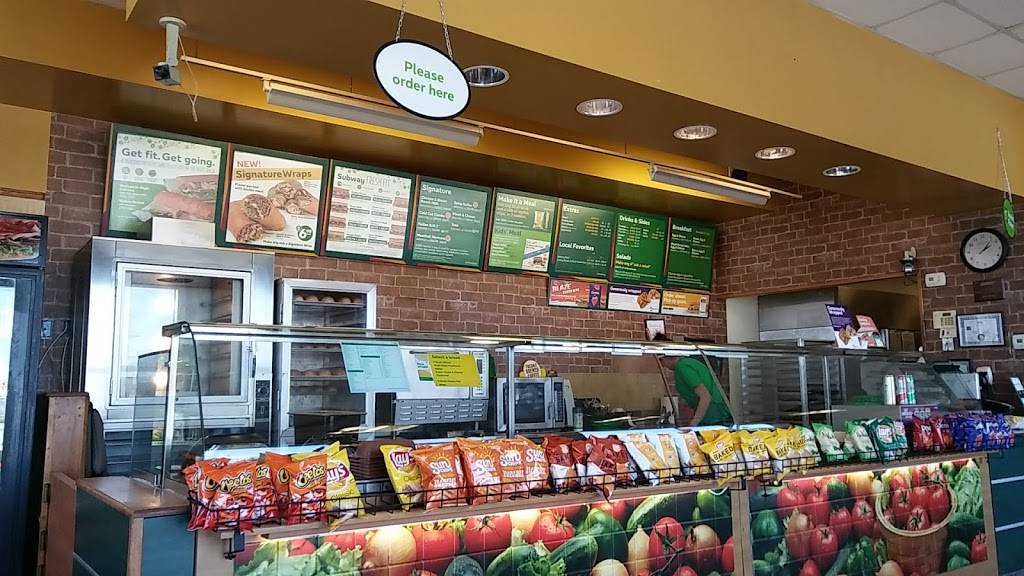 Subway | restaurant | 4502 S Peoria Ave, Tulsa, OK 74105, USA | 9187127827 OR +1 918-712-7827