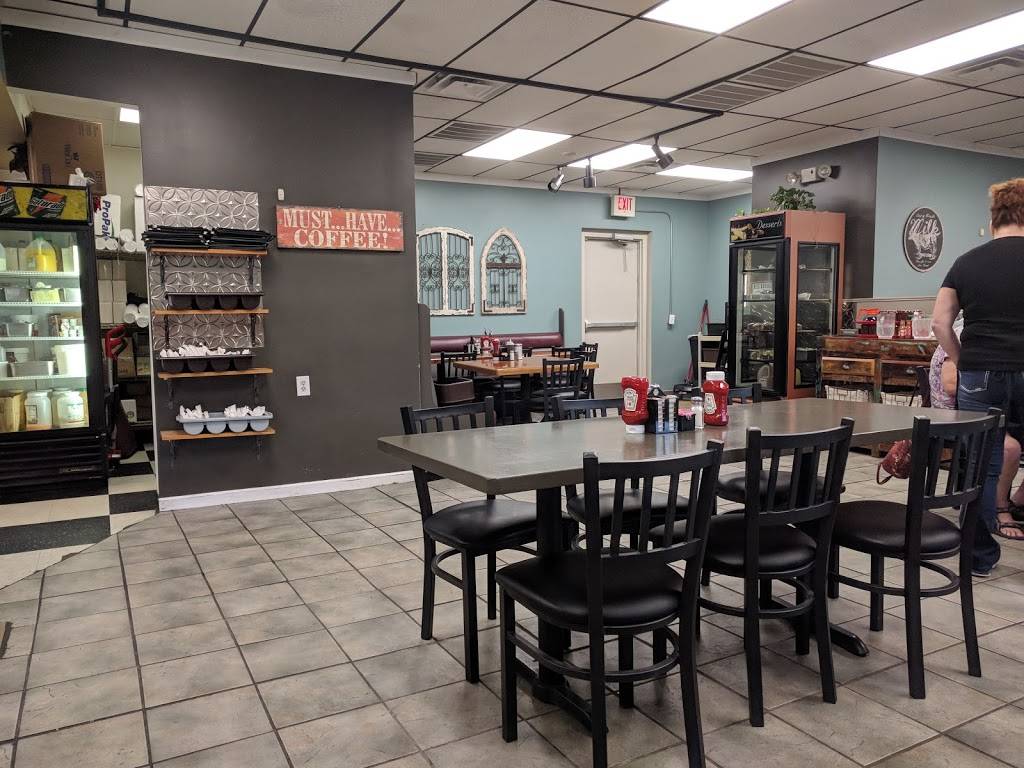 The Mason Grill | restaurant | 124 E Main St, Mason, OH 45040, USA | 5137541100 OR +1 513-754-1100