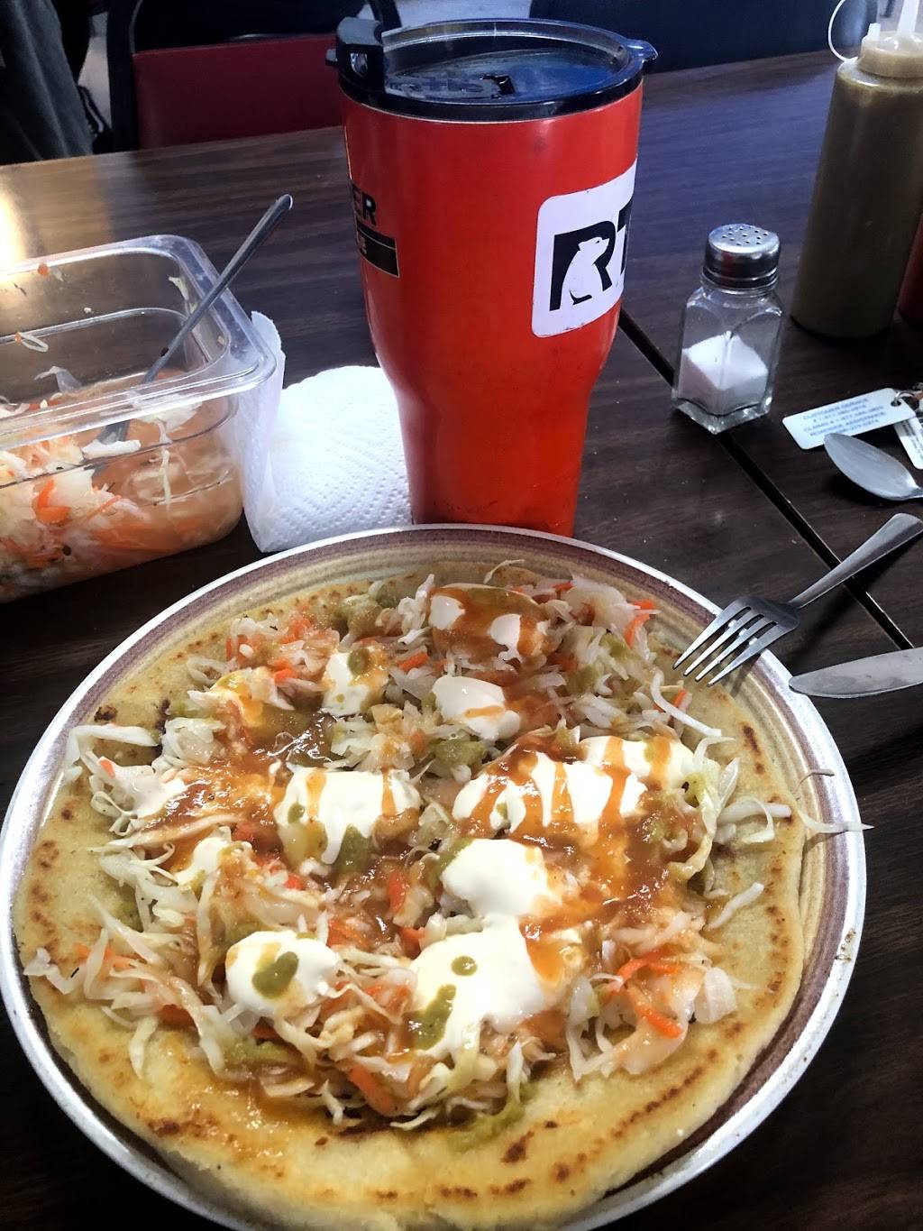 Pupuseria Y Restaurante Zulay | restaurant | 8901 Dyer St, El Paso, TX 79904, USA | 9158034770 OR +1 915-803-4770