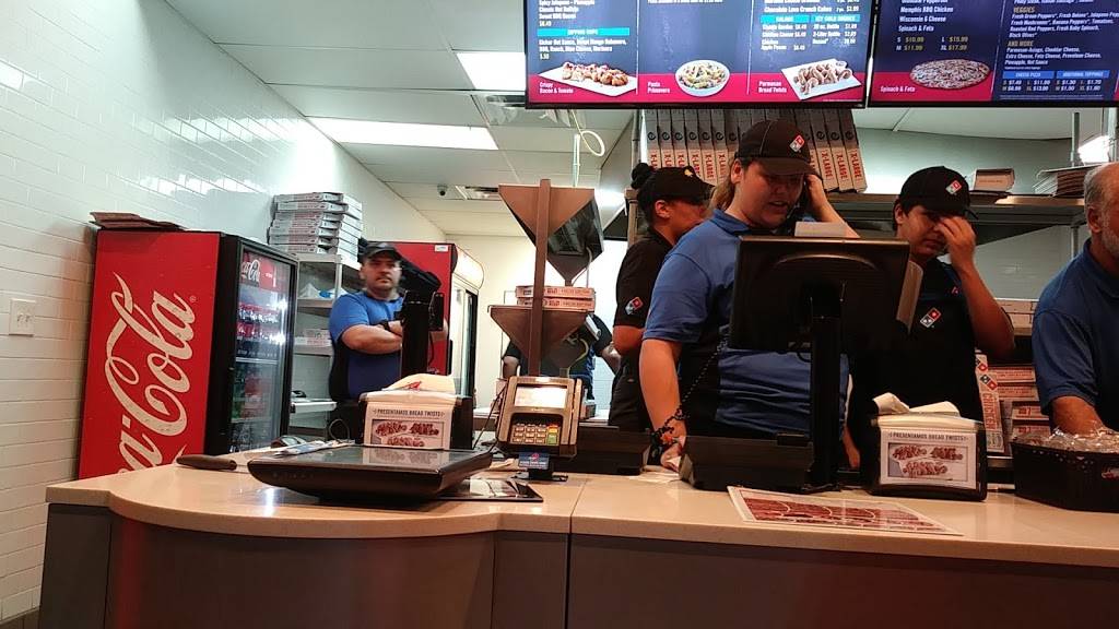 Dominos Pizza | meal delivery | 12225 SW 112th St, Miami, FL 33186, USA | 3052741232 OR +1 305-274-1232