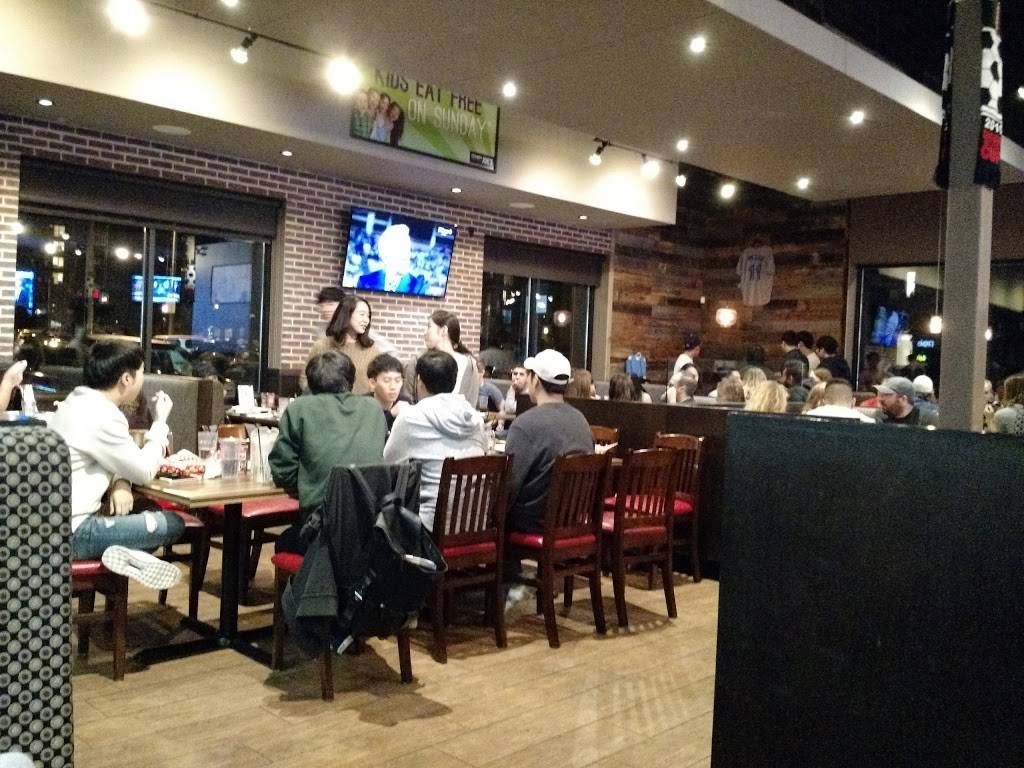 Crabby Joes Bar • Grill | restaurant | 65 University Ave, Waterloo, ON N2J 2V9, Canada | 5197259041 OR +1 519-725-9041