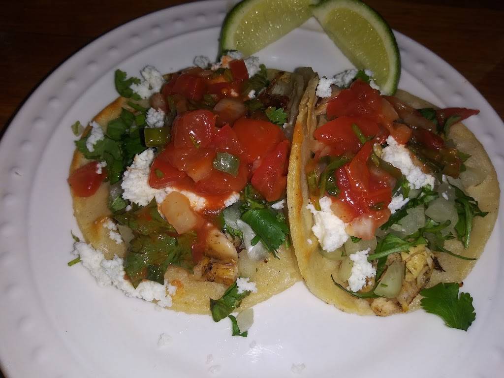 Chicos Tacos | restaurant | 1027 E 7th St, Long Beach, CA 90813, USA | 5623367008 OR +1 562-336-7008