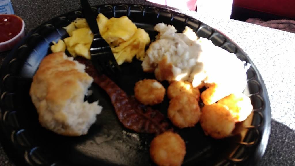 Hardees / Red Burrito | restaurant | 7300 W Newberry Rd, Gainesville, FL 32605, USA | 3523326957 OR +1 352-332-6957