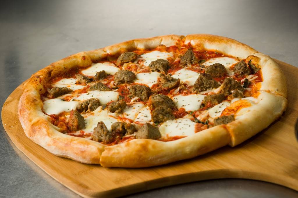 Deweys Pizza | meal takeaway | 640 High St, Worthington, OH 43085, USA | 6149853333 OR +1 614-985-3333