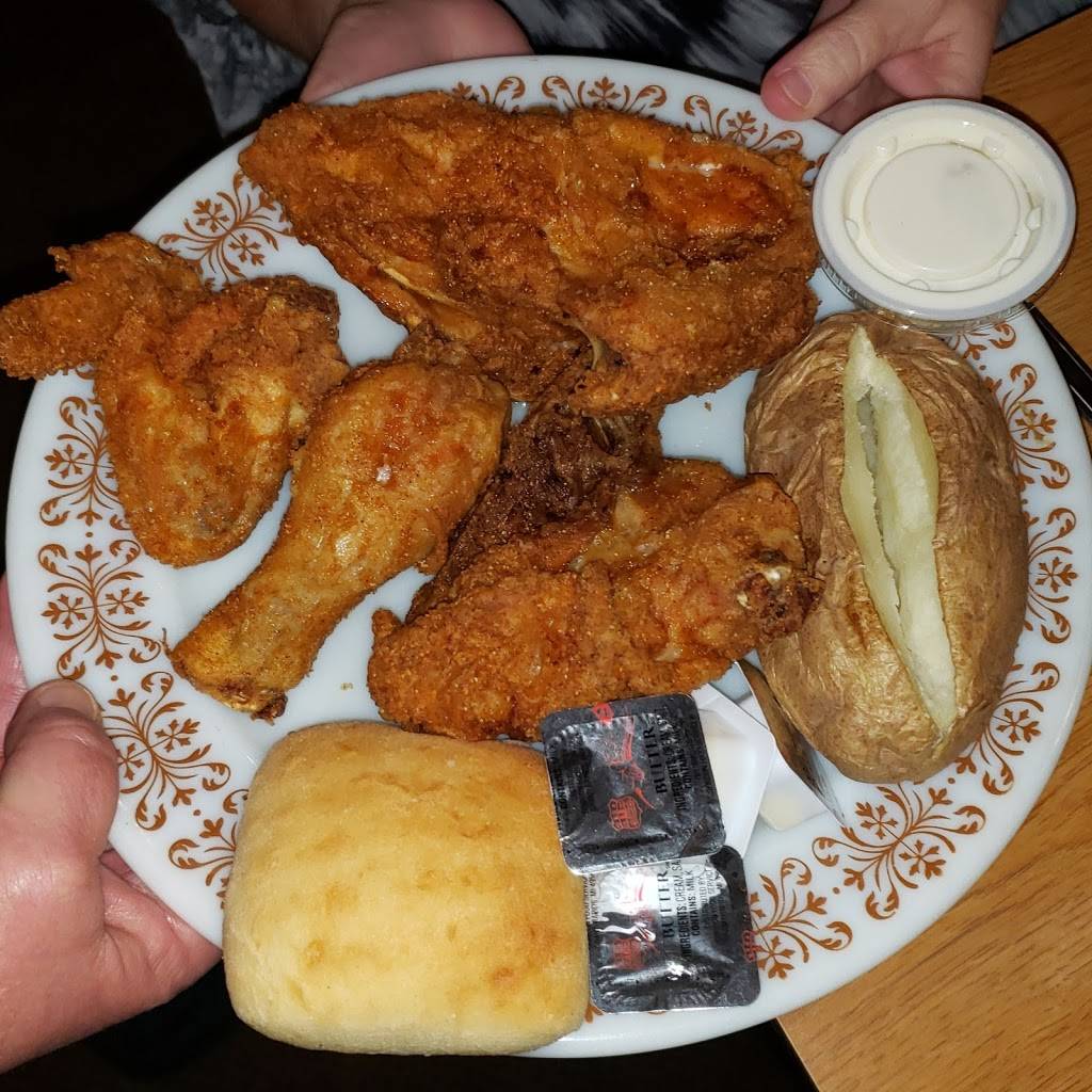 Johnnys Roadhouse | restaurant | 2278 E, US-10, Custer, MI 49405, USA | 2317572585 OR +1 231-757-2585