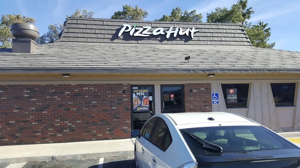 Pizza Hut | restaurant | 72526 Twentynine Palms Highway, Twentynine Palms, CA 92277, USA | 7603672806 OR +1 760-367-2806